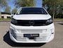 Opel Vivaro L3 2.0 BlueHDi 145pk EAT8 AUTOMAAT | BPM VRIJ | HOUTEN AFWERKING LAADRUIMTE | TREKHAAK | DOORLAADLUIK IN TUSSENSCHOT | APPLE CARPLAY / ANDROID AUTO | CAMERA | PARKEERSENSOREN ACHTER | EXTERIEUR PAKKET | LEDEREN STUURWIEL VERWARMD | STOELVERW. | MISTLAMPEN | ELEKTR. INKLAPBARE SPIEGELS | LICHT- EN REGENSENSOR | BANK VOORPASSAGIERS | €34.995 EX. BTW RIJKLAAR |