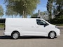 Opel Vivaro L3 2.0 BlueHDi 145pk EAT8 AUTOMAAT | BPM VRIJ | HOUTEN AFWERKING LAADRUIMTE | TREKHAAK | DOORLAADLUIK IN TUSSENSCHOT | APPLE CARPLAY / ANDROID AUTO | CAMERA | PARKEERSENSOREN ACHTER | EXTERIEUR PAKKET | LEDEREN STUURWIEL VERWARMD | STOELVERW. | MISTLAMPEN | ELEKTR. INKLAPBARE SPIEGELS | LICHT- EN REGENSENSOR | BANK VOORPASSAGIERS | €34.995 EX. BTW RIJKLAAR |
