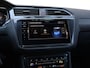 Volkswagen Tiguan 1.4 TSI eHybrid R-Line Business 245PK | Trekhaak | Led | Panoramadak | Camera | Stoel/stuurverwarming | Side assist