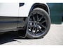 Land Rover Defender 110 P300e 110 Dynamic HSE Edition l Cold Climate pack l Black exterior Pack l Head-UP Display l Elektrische trekhaak l