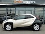 Toyota Aygo X 1.0 VVT-i Pulse + Draaghaak! Carplay | Stoelverwarming | Bi-Tone