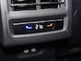 Volkswagen Golf 2.0 TSI DSG R 4Motion | Panoramadak | Akrapovič | Nappa Leder R Geventileerd | HarmanKardon 232