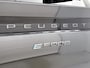 Peugeot e-5008 Allure Long Range 97 kWh 230pk Automaat | Tot 670 km Bereik WLTP | Voorraad MKB Operationeel Lease vanaf €639 | Pack Vision | Pack Navigation | Dakrails | Seat Pack |