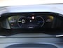 Peugeot e-2008 SUV Allure Avantage 156pk 54kWh | Draadloze telefoonlader | Navigatie | Parkeersensoren