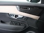 Volvo XC90 2.0 T8 Plug-in hybrid AWD Plus Dark 7 persoons Navigatie Apple Carplay/Android Auto 360 Camera Parkeersensoren Adaptive Cruise Control Full LED Stoel- en stuurverwarming Memory stoelen Climate Control Lichtmetalen velgen