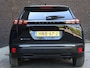 Peugeot e-2008 SUV Allure Avantage 156pk 54kWh | Draadloze Telefoonlader | Navigatie | Parkeersensoren