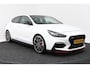 Hyundai i30 Fastback 2.0 T-GDI N2 (STOEL/STUUR VERWARMING, CAMERA, CRUISE CONTROL, ELEKTR STOELEN, PARKEERSENSOREN)