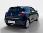 Renault Clio 90PK TCe Limited | Kilometerstand NAP | Airco | Parkeersensoren | Armsteun | Cruise Control | Bluetooth | Keyless | Elektrische Ramen & Spiegels | Lichtmetalen Velgen | Privacy Glass |
