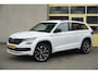Skoda Kodiaq 1.5 TSI 150PK! Automaat Sportline Business BJ2020 Lmv 20" | Led V+A | Pdc | Achteruitrijcamera | App-Connect | Navi | Virtual cockpit | Climate control | Cruise control | Elek. Be stoel+Mem | Sportstoelen/Sportstuur | Verwarmde voorstoelen | Zwarte hemel