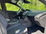 Ford Focus Wagon 1.0 140PK ST-Line 1e eigenaar DealerOH Navigatie Camera Cruise NIEUWSTAAT!