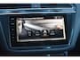 Volkswagen Tiguan 1.4 TSI eHybrid R-Line Business+ VIRTUAL / EL.TREKHAAK / CAMERA / IQ-LIGHT / SFEERVERLICHTING / CARPLAY
