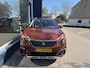Peugeot 3008 1.2 Turbo 130PK Allure Automaat | Lage Km stand: 47800 | Panorama Schuif-Kanteldak | Afneembare Trekhaak | All Season Banden | LED Verlichting | Navigatie | Stoelverwarming | Dakrails |