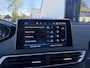 Peugeot 3008 1.2 Turbo 130PK Allure Automaat | Lage Km stand: 47800 | Panorama Schuif-Kanteldak | Afneembare Trekhaak | All Season Banden | LED Verlichting | Navigatie | Stoelverwarming | Dakrails |