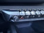 Peugeot 3008 1.2 Turbo 130PK Allure Automaat | Lage Km stand: 47800 | Panorama Schuif-Kanteldak | Afneembare Trekhaak | All Season Banden | LED Verlichting | Navigatie | Stoelverwarming | Dakrails |