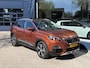 Peugeot 3008 1.2 Turbo 130PK Allure Automaat | Lage Km stand: 47800 | Panorama Schuif-Kanteldak | Afneembare Trekhaak | All Season Banden | LED Verlichting | Navigatie | Stoelverwarming | Dakrails |