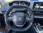 Peugeot 3008 1.2 Turbo 130PK Allure Automaat | Lage Km stand: 47800 | Panorama Schuif-Kanteldak | Afneembare Trekhaak | All Season Banden | LED Verlichting | Navigatie | Stoelverwarming | Dakrails |