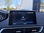 Peugeot 3008 1.2 Turbo 130PK Allure Automaat | Lage Km stand: 47800 | Panorama Schuif-Kanteldak | Afneembare Trekhaak | All Season Banden | LED Verlichting | Navigatie | Stoelverwarming | Dakrails |