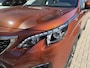 Peugeot 3008 1.2 Turbo 130PK Allure Automaat | Lage Km stand: 47800 | Panorama Schuif-Kanteldak | Afneembare Trekhaak | All Season Banden | LED Verlichting | Navigatie | Stoelverwarming | Dakrails |