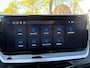 Peugeot e-2008 GT WARMTEPOMP| SOH 96% | ACHTERUITRIJCAMERA| RIJSTROOK-ASSISTENT| APPLE CARPLAY/ ANDROID AUTO| FABRIEKSGARANTIE PEUGEOT TOT 01-2027| 19.440KM!|