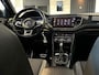 Volkswagen T-Roc 1.5 TSI SPORT l NAP l PANO l STOELVERW l VIRTUEEL DASH l R-LINE l