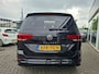 Volkswagen Touran 1.5 TSI R-line 7p carplay navi camera virtual cockpit. panoramdak keyless trekhaak