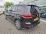 Volkswagen Touran 1.5 TSI R-line 7p carplay navi camera virtual cockpit. panoramdak keyless trekhaak