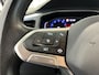 Volkswagen T-Roc 1.5 TSI 150pk DSG Life 75 Edition · Camera · Apple/Android Car Play · Trekhaak · Navigatie · P-Sensoren · Park Assist · 17'' Inch ·