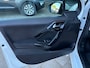 Peugeot 208 1.2 Signature Apple Carplay, LED, Parelmoer