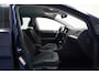 Volkswagen Golf 1.4 TSI Highline Business R [ Virtual dash Stoelverwarming Camera ]
