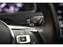 Volkswagen Golf 1.4 TSI Highline Business R [ Virtual dash Stoelverwarming Camera ]