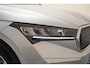 Skoda Enyaq iV 60 First Edition 3-Fase [ Half-leder Warmtepomp Apple / Android cruise Navi Memory Trekhaak ]