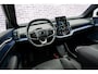 Volvo EX30 Single Motor Extended Range Plus 69 kWh | Stoel en Stuurverwarming | Adaptieve Cruise Control | BLIS | DAB+ | Keyless Entry | Parkeercamera |