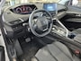 Peugeot 3008 1.2 PureTech Allure Avantage | Automaat | Navigatie | Camera Voor en Achter | Keyless Entry en Start | Park Assist |