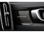 Volvo XC40 T5 TWIN ENGINE R-DESIGN -HARMAN/KARDON|ADAP.LED|CAMERA|PRIVACY.GLAS|VERW.VOORRUIT|CARPLAY|TREKHAAK|20"