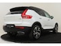 Volvo XC40 T5 TWIN ENGINE R-DESIGN -HARMAN/KARDON|ADAP.LED|CAMERA|PRIVACY.GLAS|VERW.VOORRUIT|CARPLAY|TREKHAAK|20"