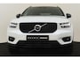 Volvo XC40 T5 TWIN ENGINE R-DESIGN -HARMAN/KARDON|ADAP.LED|CAMERA|PRIVACY.GLAS|VERW.VOORRUIT|CARPLAY|TREKHAAK|20"