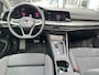 Volkswagen Golf 1.4 eHybrid Style / AUTOMAAT/ PANO/ MEMORY SEAT/ MASSAGE/ STUUR+STOELVERWARM./ ACC/ PARK.SENSOREN V+A/ APP-CONNECT/ RIJ-MODI/ KEYLESS/ DIGITAL DASH/ NAVI/ DAB/ CLIMA/ LED/ 16'' LMV
