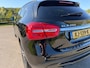 Mercedes-Benz GLA 250 Automaat / Leder / 18" Velgen / Navi / 2e Eigenaar / Clima / PDC / Cruise / LED / Dealer onderhouden!