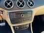 Mercedes-Benz GLA 250 Automaat / Leder / 18" Velgen / Navi / 2e Eigenaar / Clima / PDC / Cruise / LED / Dealer onderhouden!