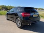 Mercedes-Benz GLA 250 Automaat / Leder / 18" Velgen / Navi / 2e Eigenaar / Clima / PDC / Cruise / LED / Dealer onderhouden!