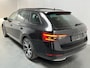 Skoda Superb Combi 1.4 TSI iV Sportline / AUTOMAAT/ PANO/ TREKHAAK/ STUUR+STOELVERWARM.V+A/ MEMORYSEAT/ PARK.SENSOREN/ ACC/ SMARTLINK/ DCC/ KEYLESS/ DIGITAL DASH/ CLIMA/ NAVI/ DAB/ LED/ 19'' LMV