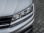 Volkswagen Tiguan 2.0 TSI 4Motion Highline | Trekhaak (wegklapbaar) | Stoelverwarming | Virtual Cockpit | DAB+ | Adaptieve Cruise Control | Climate Control | Velours Bekleding | LED Koplampen | Metallic Lak |