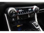 Toyota RAV4 2.5 Hybrid Executive | Panoramadak | Leder | Dodehoek detectie | JBL | Stoelverwarming | Apple Carplay / Android Auto | Parkeersensoren voor/achter | Camera | 19 inch