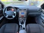 Ford Focus 1.6 Titanium | nieuwe remmen|nieuwe apk| trekhaak