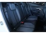 Peugeot e-2008 EV Blue Lease Allure 50 kWh | Cruise Control | Camera | Navigatie | Carplay | Blackpack | Climate | LED | LMV | i-Cockpit
