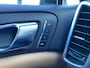 Porsche Cayenne 4.8 S Vol, Vol in de opties, De Luxe Lederpakket & Nieuwe APK – Inruil Mogelijk –