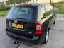 Kia Carens 2.0 CVVT X-tra Airco Electric pakket Audio-CD/MP3 LMV 15" ABS EBD Colorpakket Trekhaak Dealeronderhoud Apk 05/03/2027