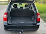 Kia Carens 2.0 CVVT X-tra Airco Electric pakket Audio-CD/MP3 LMV 15" ABS EBD Colorpakket Trekhaak Dealeronderhoud Apk 05/03/2027