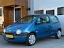 Renault Twingo 1.2-16V Expression AUTOMAAT! AIRCO/NETTE AUTO.