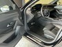 Peugeot 408 1.6 HYbrid GT 225 First Edition NL auto | Schuif/kantel dak | Standkachel | Stoelmassage.